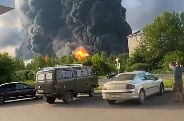 Zelensky's Claim: The War is Returning to Where It Began, Deadly Attacks on Key Russian Targets