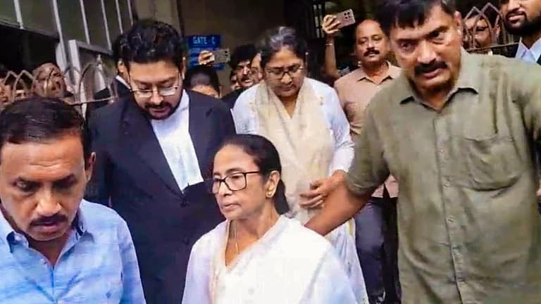TMC rebels push for stripping Mamata of organizational control.