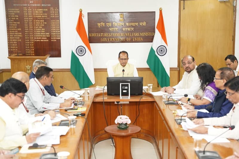 Union Agriculture Minister reviews preparations to combat Kharif 2026 and El Nino