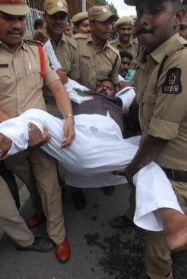 Hyderabad cops foil bid by Youth Congress to disrupt BRS protest