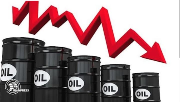Crude oil prices fall after fighting in West Asia ends, Brent and WTI crude down more than 7 percent