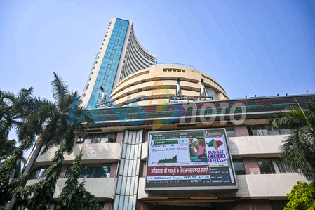Early Trade Mixed trend in the stock market; Sensex gains while Nifty shows weakness.