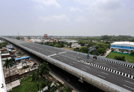 Lucknow-Kanpur Expressway cracks: Project director sacked, construction agency served show cause notice