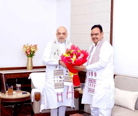 Raj CM Sharma discusses cooperative sector and border area development issues with HM Shah (Ld)