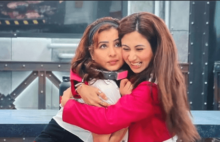 'Lock Upp' winner Shreya Kalra pledges to help Shilpa Shinde's shelter home with a part of her Rs 1 crore prize money
