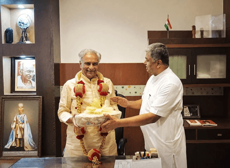Karnataka Congress lauds Horatti's non-partisan leadership after resignation as Council Chairman