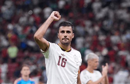 Manchester City reject Barcelona's opening bid for Rodri: Report