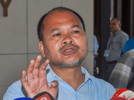 Assam floods: Akhil Gogoi demands removal of Guardian Minister over relief