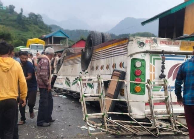 Private bus overturns in Chamba, Himachal Pradesh; seven dead and 11 injured.