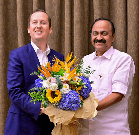 Kerala CM Satheesan meets US Ambassador to India