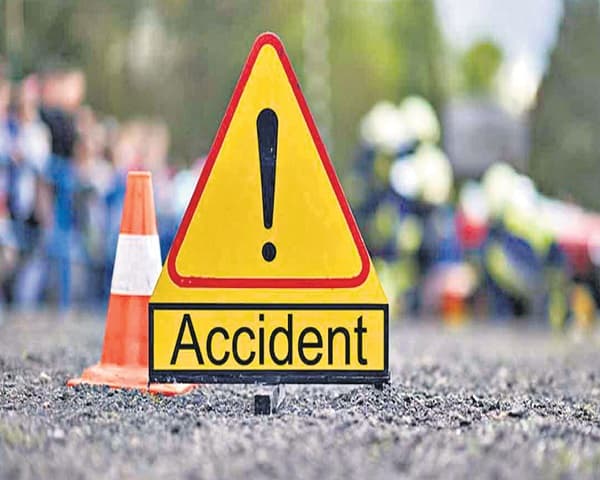 Bike collides with tractor-trolley; two youths killed, one injured.