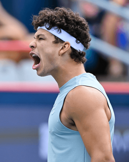 Shelton survives Fonseca test to reach Montreal QF