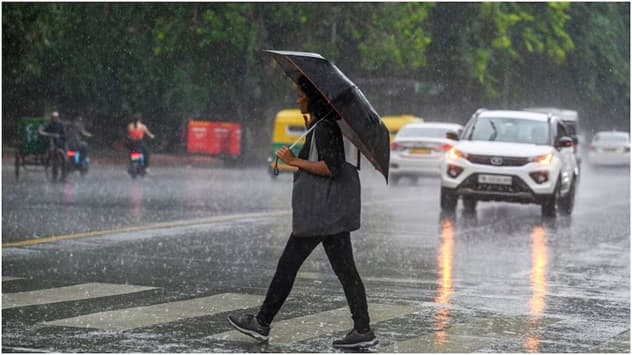 Heavy rain alert for 10 districts in Madhya Pradesh today; several rivers, including the Narmada and Betwa, are in spate.