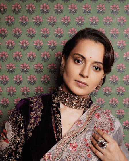 Kangana Ranaut hits back at Naseeruddin Shah,says ‘would rather be a dog than a lomdi like him’