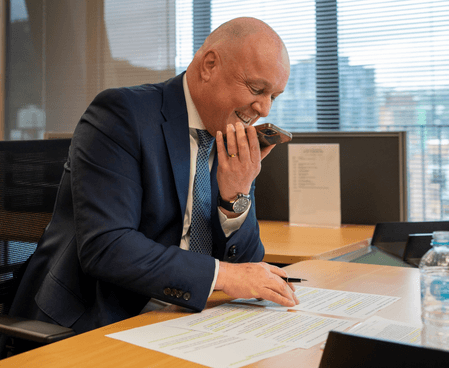 New Zealand election race tightens as PM survives leadership challenge