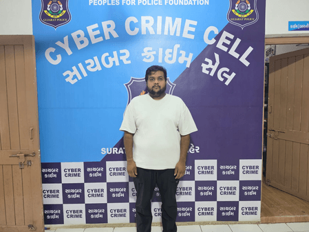 Gujarat Police nab absconding accused in Rs 19.60 lakh fraud case