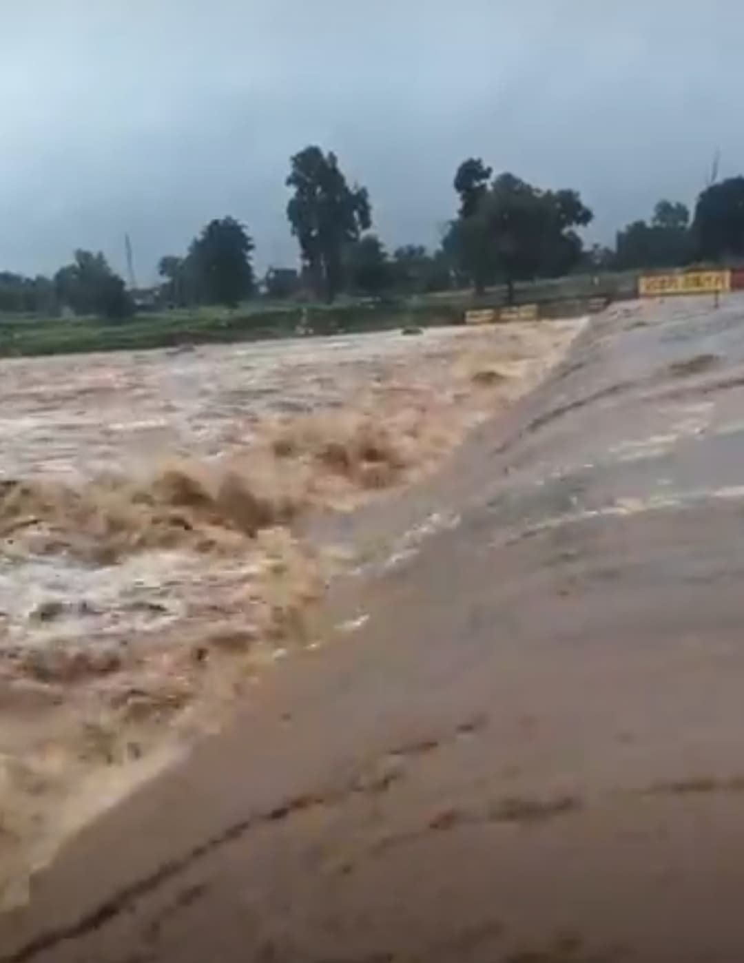 Kanhar River In Spate