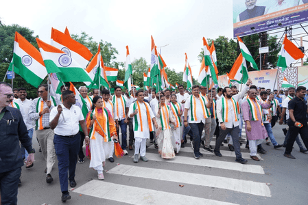 Tiranga Yatra in Vadodara draws large turnout, Gujarat Dy CM urges youth to shun drugs