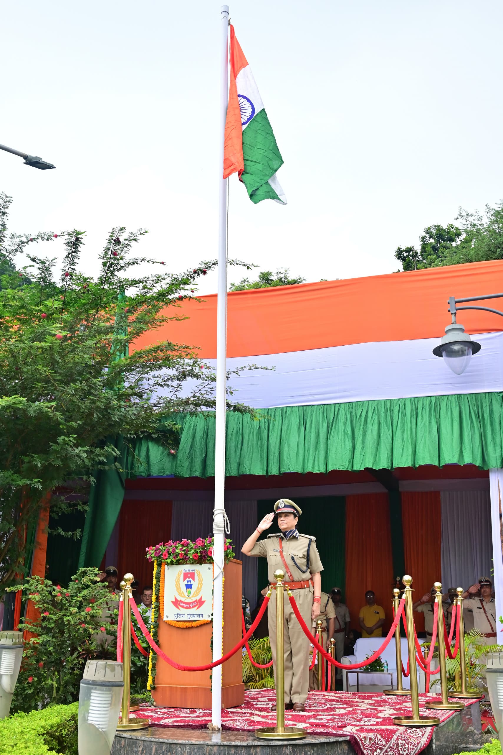 Jh Dgp Tadasha Mishra Hoisted Tricolour Police Hea
