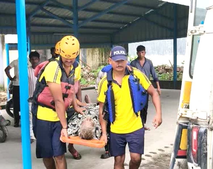 Uk Elderly Person Rescued