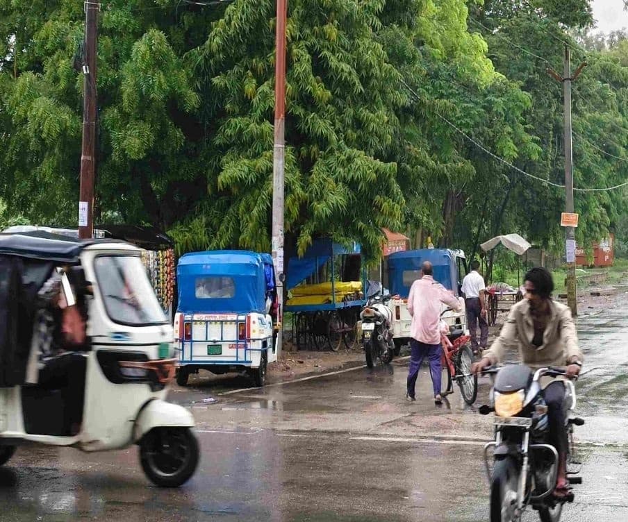 Up Weather Heavy Rain Alert