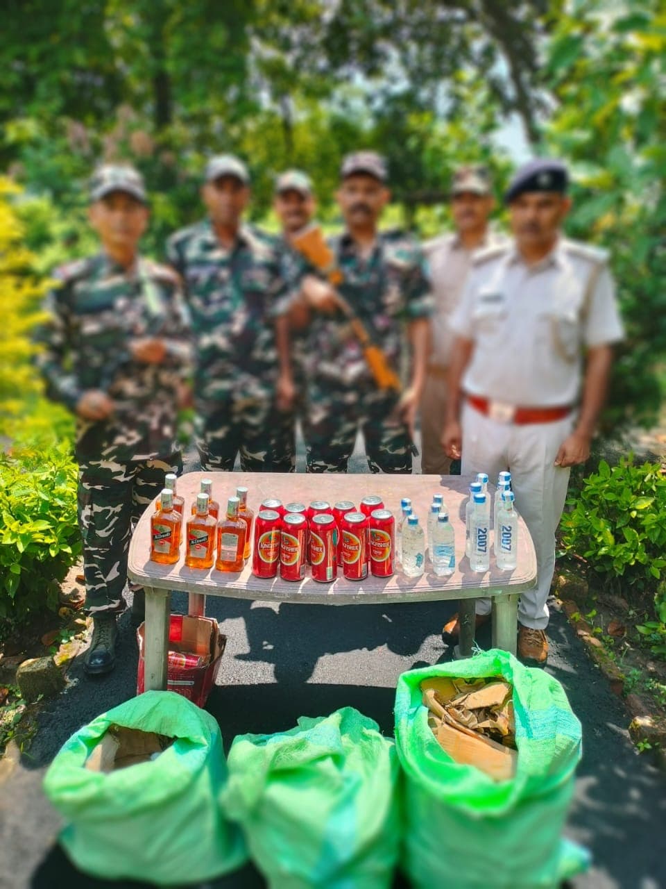 Nepali Liquor Seized By Ssb At Pathraha Border