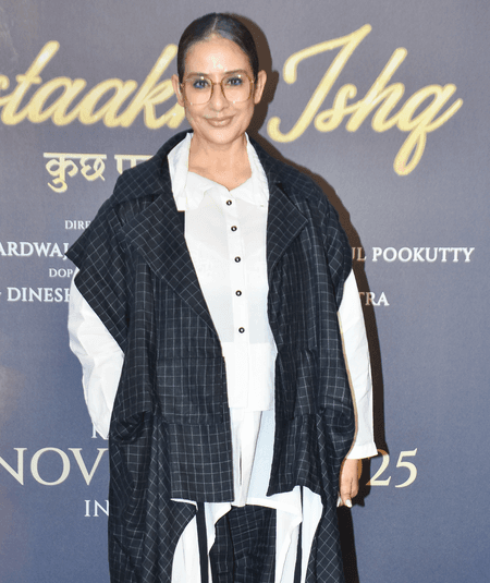 Manisha Koirala rings in birthday as parents throw special bash for her