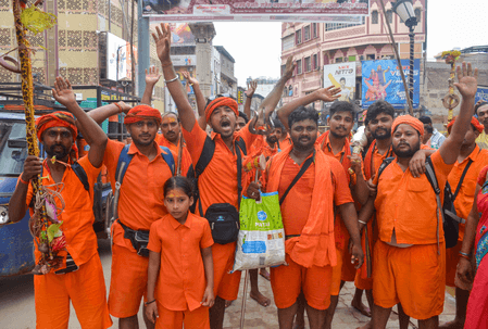 Third Monday of Sawan: Lakhs of devotees throng Shiva temples across India