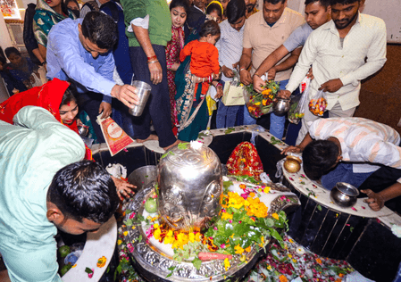 Sawan Monday, Nag Panchami draw devotees to Shiva temples across Delhi