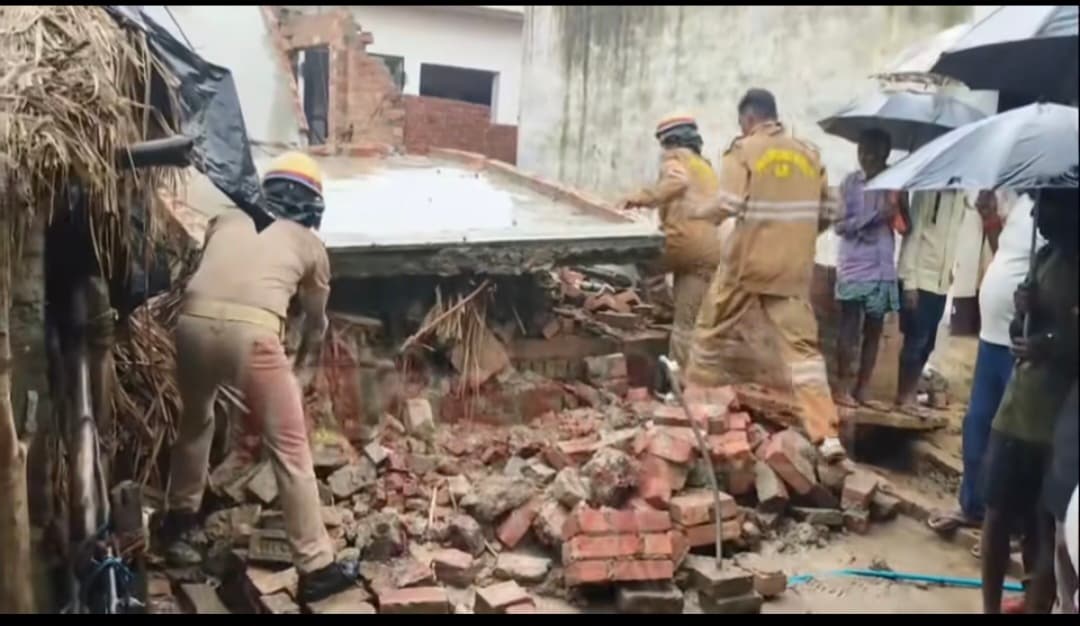 Up House Collapses 2 Dead
