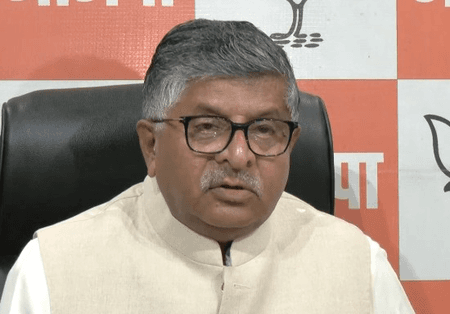 'Stop claiming monopoly as custodian of freedom movement': BJP blasts Cong over Vande Mataram row
