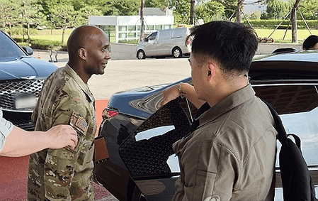 USFK commander visits South Korea's Defence Ministry after Trump's order to reduce joint exercise