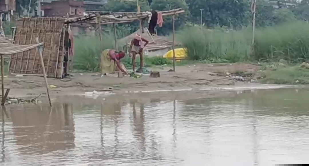 Ganga Water Level Rises Nears