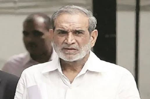 Former Congress MP Sajjan Kumar passes away.