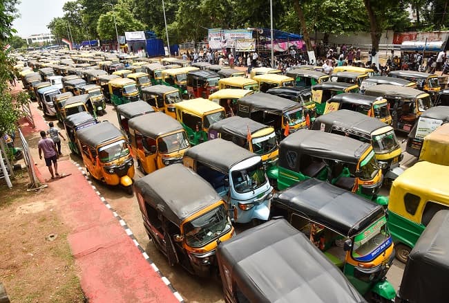 Cab Driver Vandalism 400 Vehicle Notice