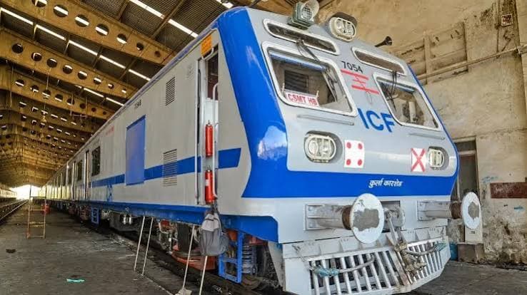 Railways to manufacture 238 AC EMU rakes for Mumbai local, delivery to start from 2027