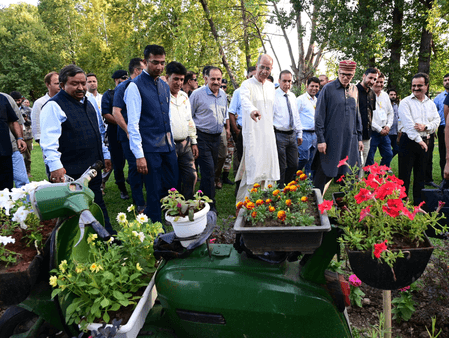Omar Abdullah inaugurates Srinagar's first 'waste to wonder' flower garden