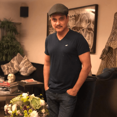 Sanjay Kapoor recreates brother Anil Kapoor's look from '1942: A Love Story': Humshakhal