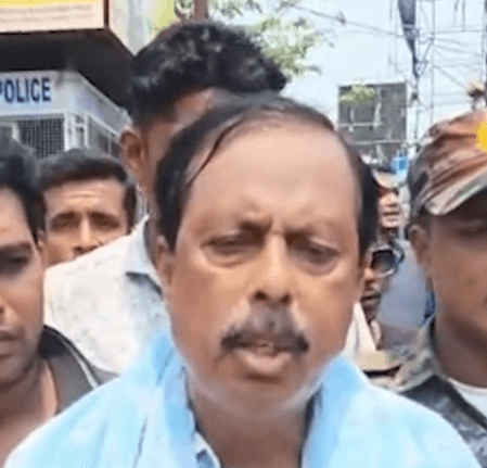 Day after quitting ISF, ex-MLA's car attacked with crude bombs, bricks in Bengal's Bhangar