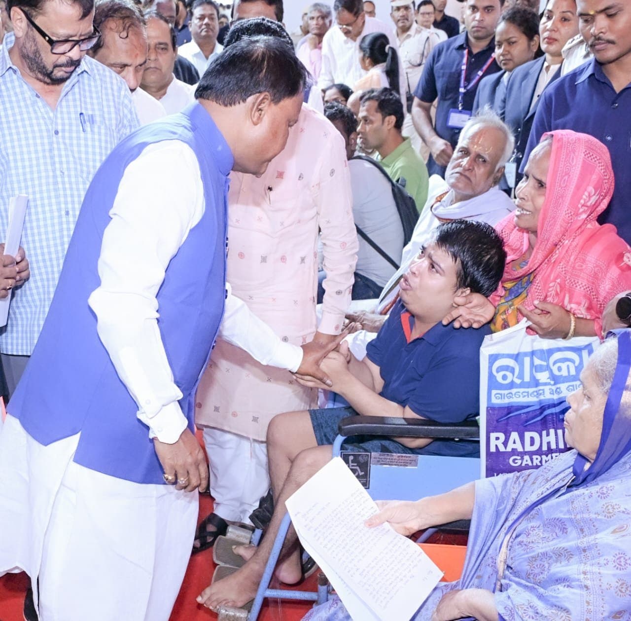 Today is Chief Minister Mohan Majhi's 20th complaint hearing, the Chief Minister is listening to people's complaints