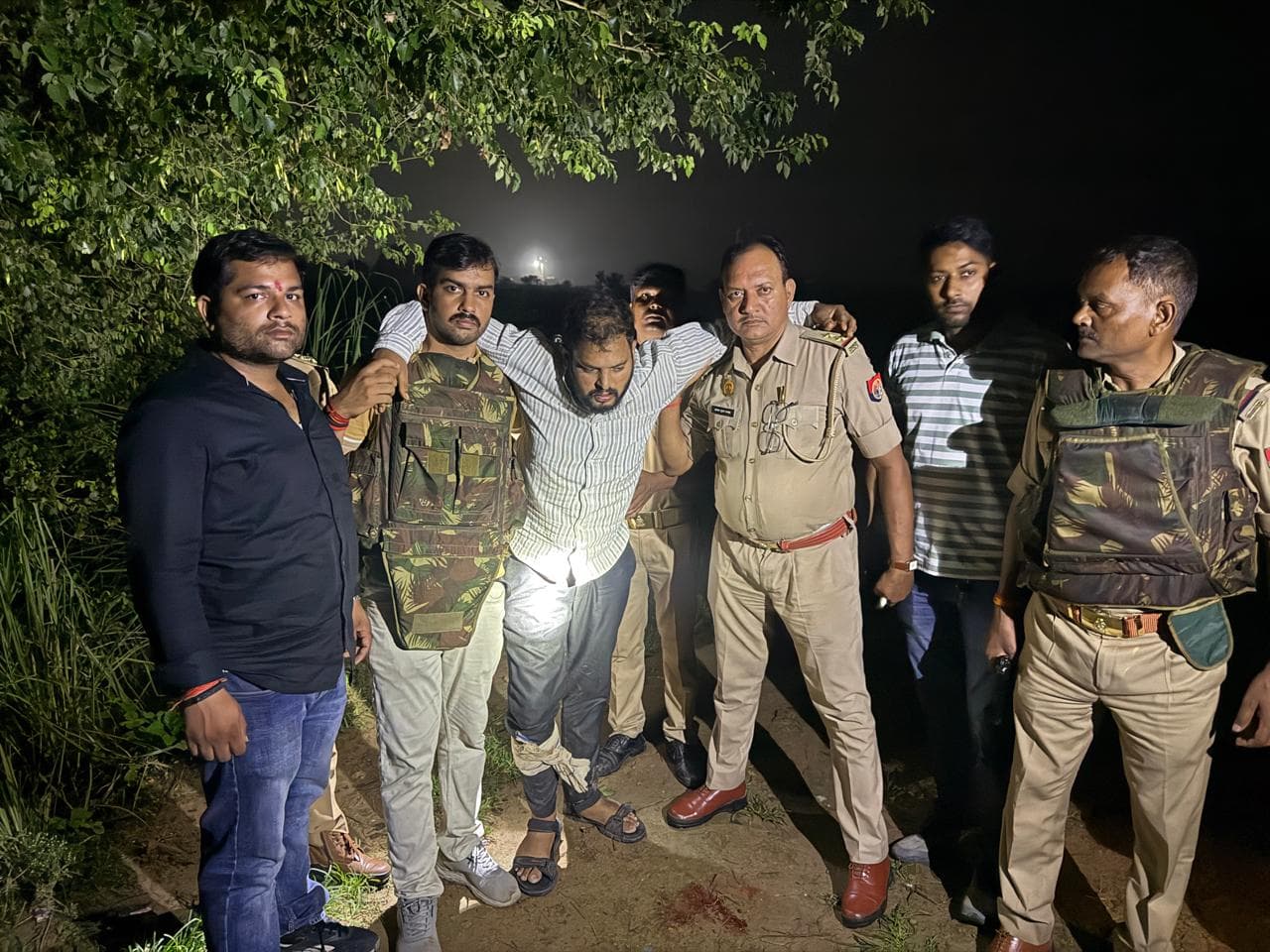 Up Vns Police Encounter