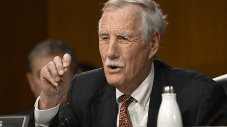 30 US senators seek end to visa delays