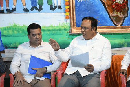 Maha Minister pushes momentum for conservation of forts, monuments
