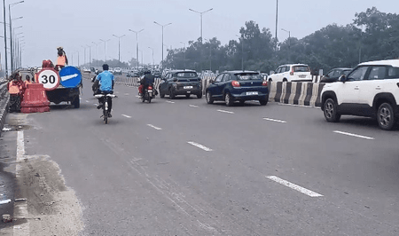 24-year-old killed in tragic road accident in Delhi's Ghazipur