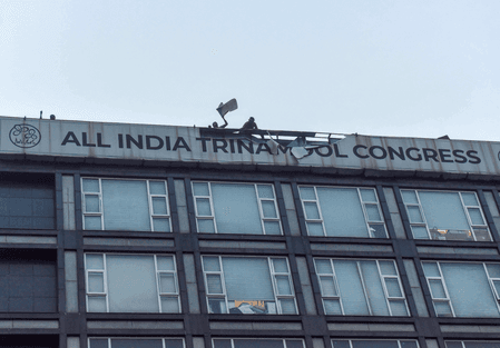 Trinamool Billboard row: Mamata Banerjee-led faction approaches Calcutta HC