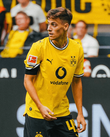 Bundesliga: Dortmund lose new arrival Konstantelias to cruciate ligament injury