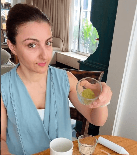 Soha Ali Khan shares the recipe of her protein matcha pre-workout drink